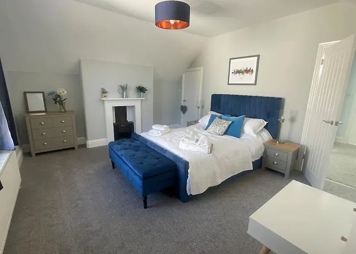 Three Storey Clifton Town House