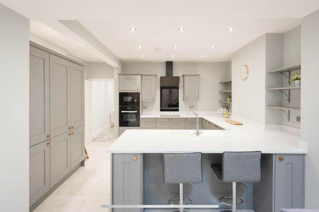 Casa de Férias Three Storey Clifton Town House